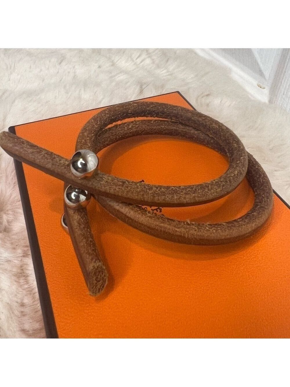 HERMES LEATHER BANGLE UNISEX BRACELET WITH BOX - Picture 7 of 15
